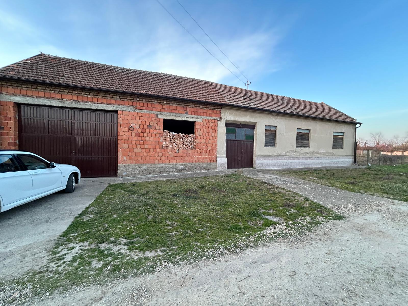 2-365-Na-prodaju-prizemna -kuća-u-Crvenoj-Crkvi-01